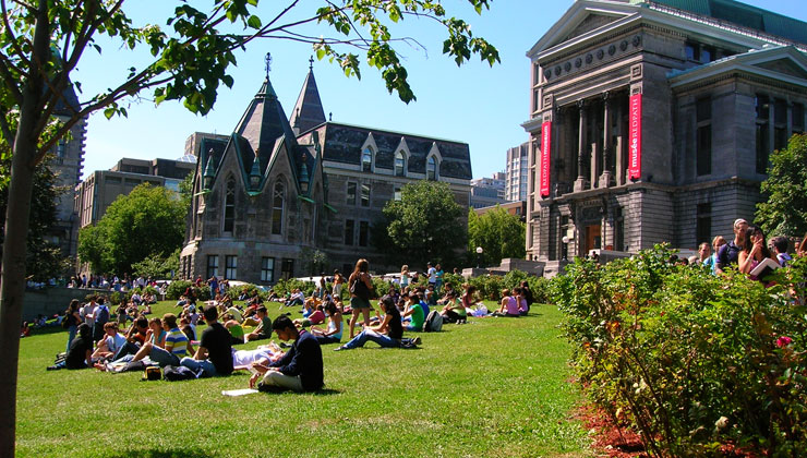 List of Canada Universities with Affordable tuition fee to Study | Admission Requirements